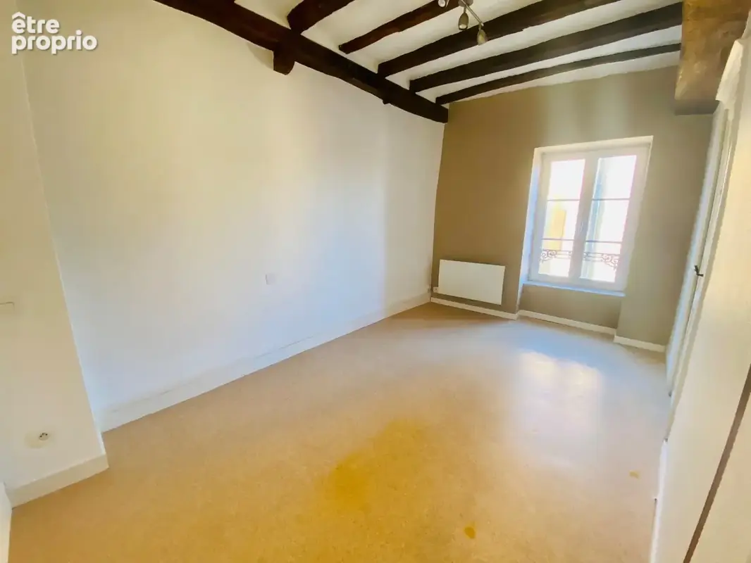 À Vendre : Maison de ville 3 chambres avec dépendance Mayenne 53200 - photo 4