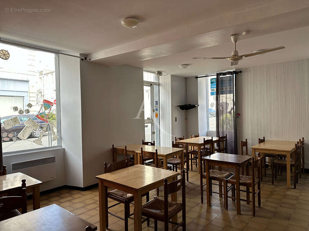 Commerce à ROCHEFORT