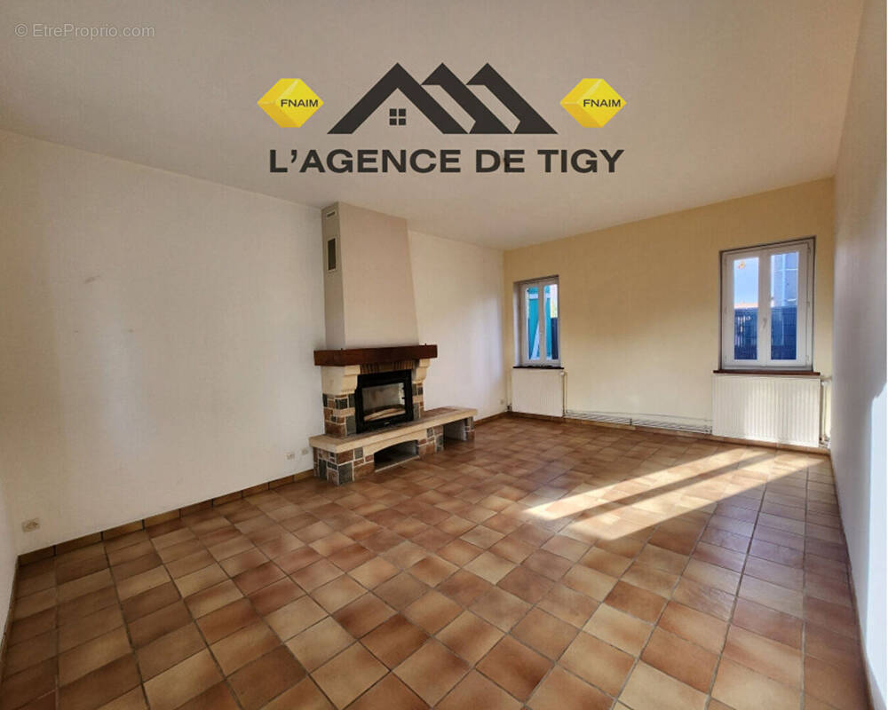 Maison à VIENNE-EN-VAL