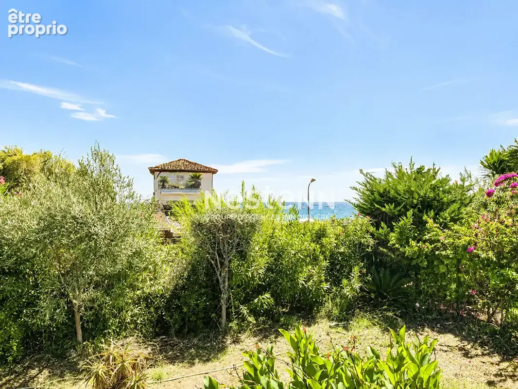 Maison à VALLAURIS