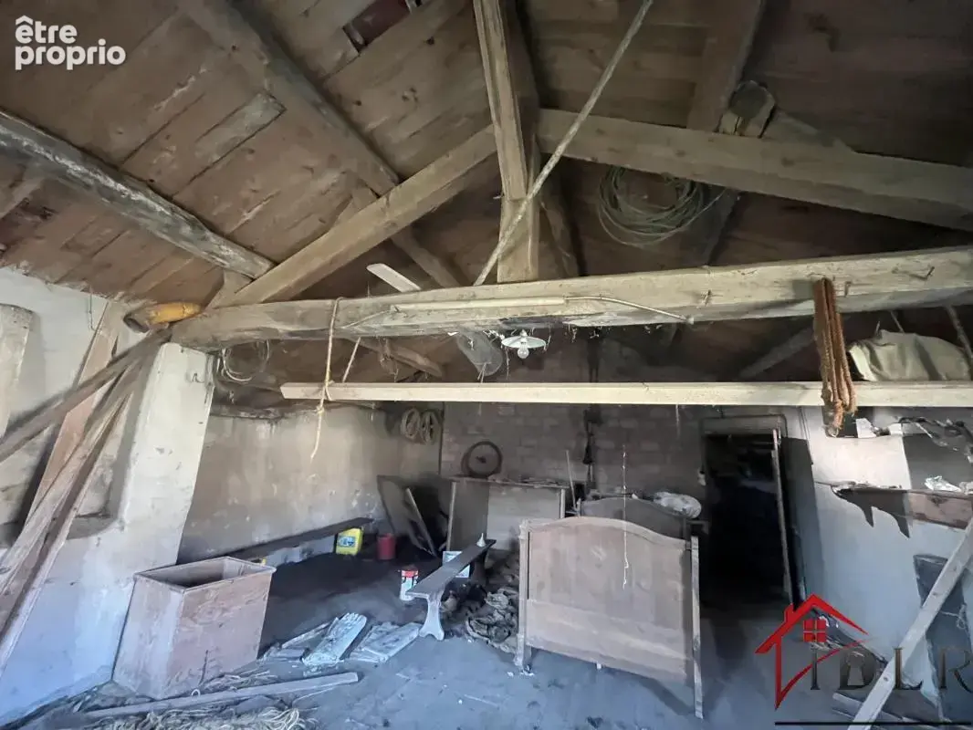 Maison T5   122 m2   Terrain 1 135 m2 + dépendances - photo 8
