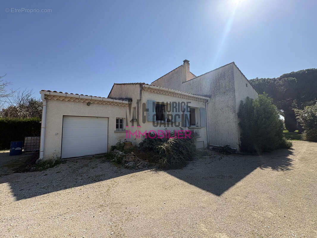 Maison à MORIERES-LES-AVIGNON