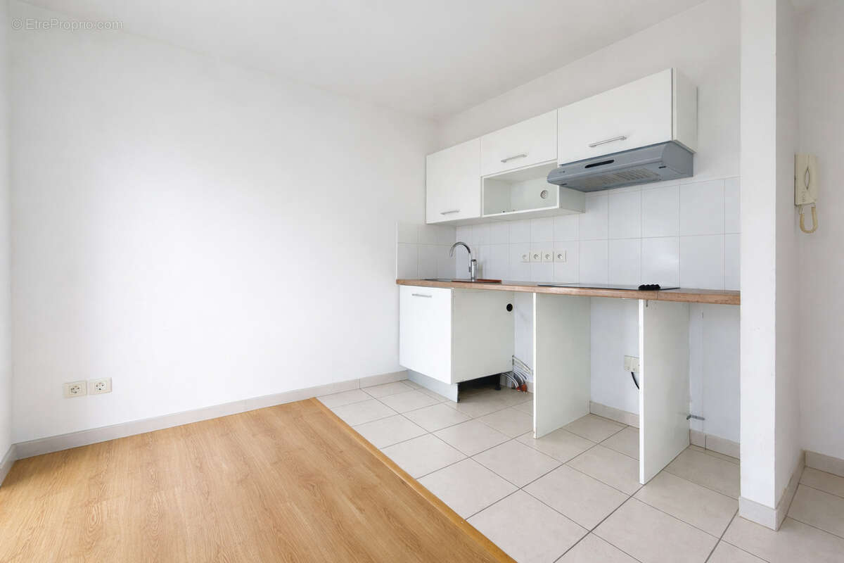 Appartement à ROQUEMAURE