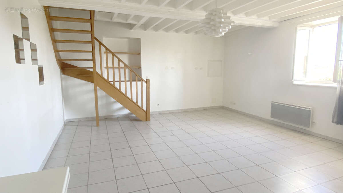 Appartement à CRAPONNE