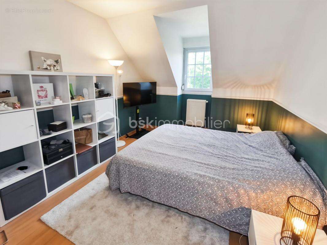 Maison à LONGPERRIER