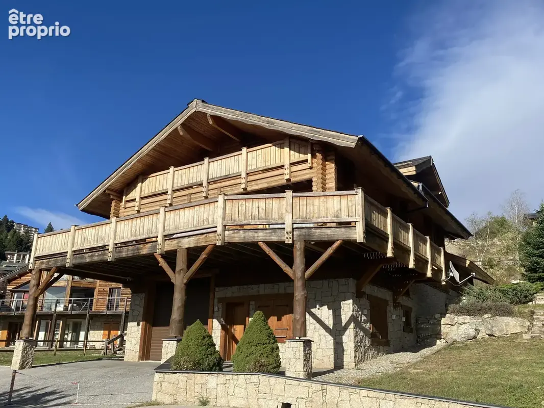 FONT-ROMEU - A vendre somptueux chalet de prestige de 263 m2 avec espace bien-être et vue panoramique - photo 5