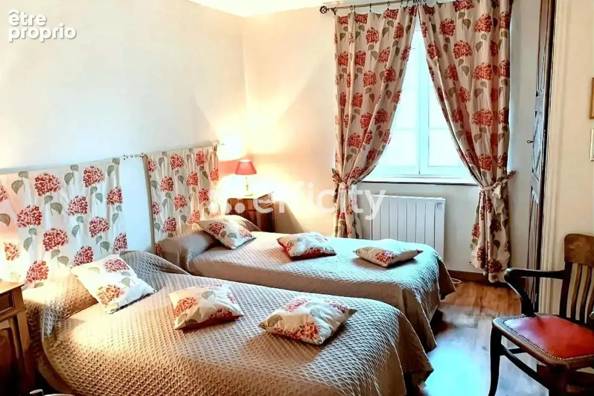 Maison 7 pièces 162 m² à vendre à Aigre (16140) - photo 12