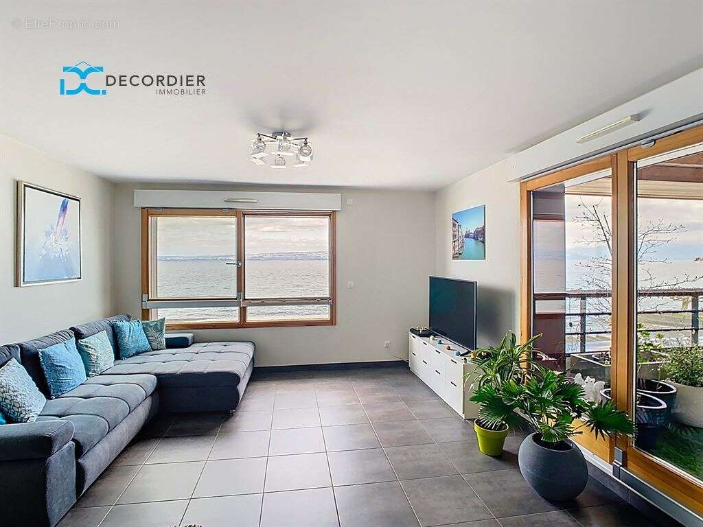 Appartement à EVIAN-LES-BAINS