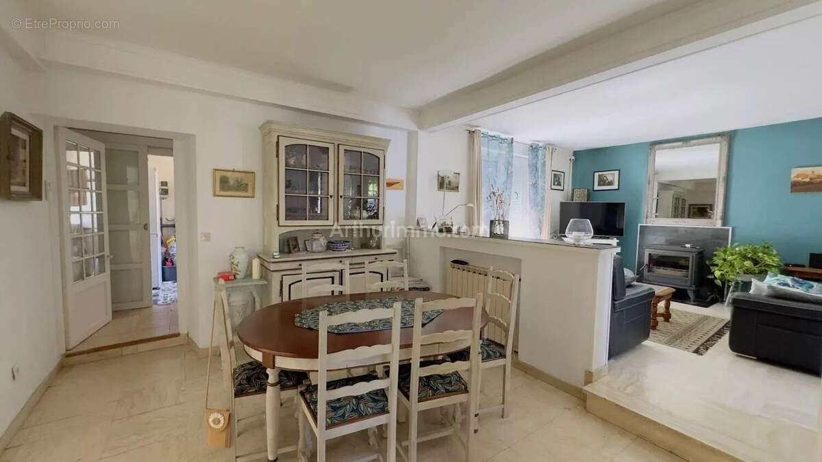 Maison à PRINGY