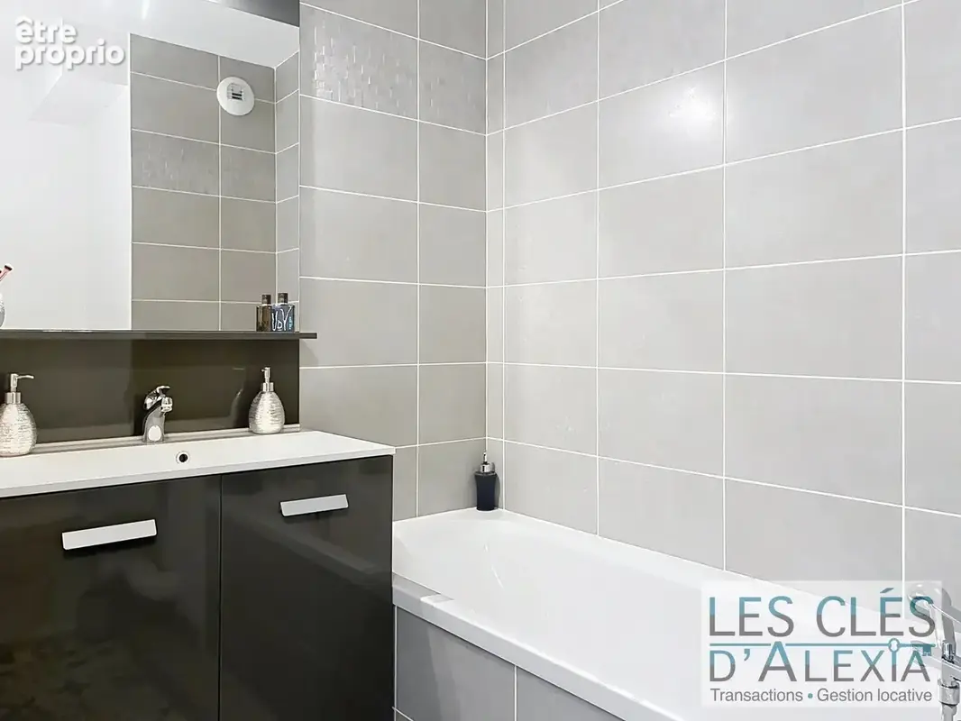Appartement de type 2 Givors - photo 5