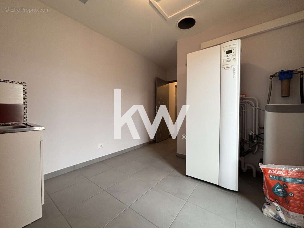 Maison 142 m² à Pollionnay  - photo 9