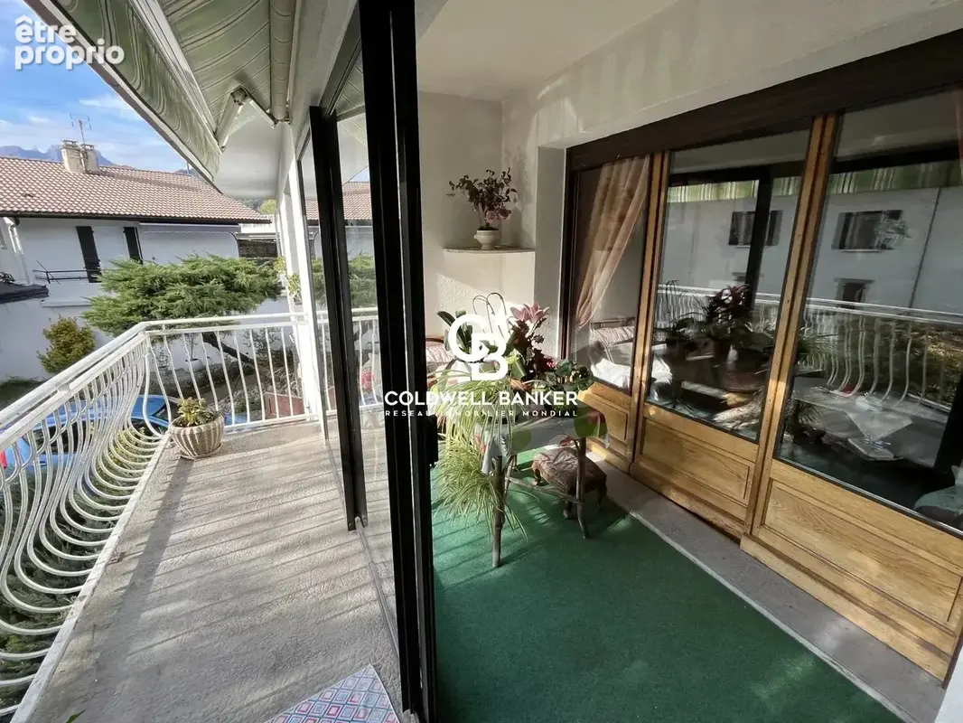 MAISON - PASSY (Haute-Savoie) - 236 m² - 5 CHAMBRES - photo 10
