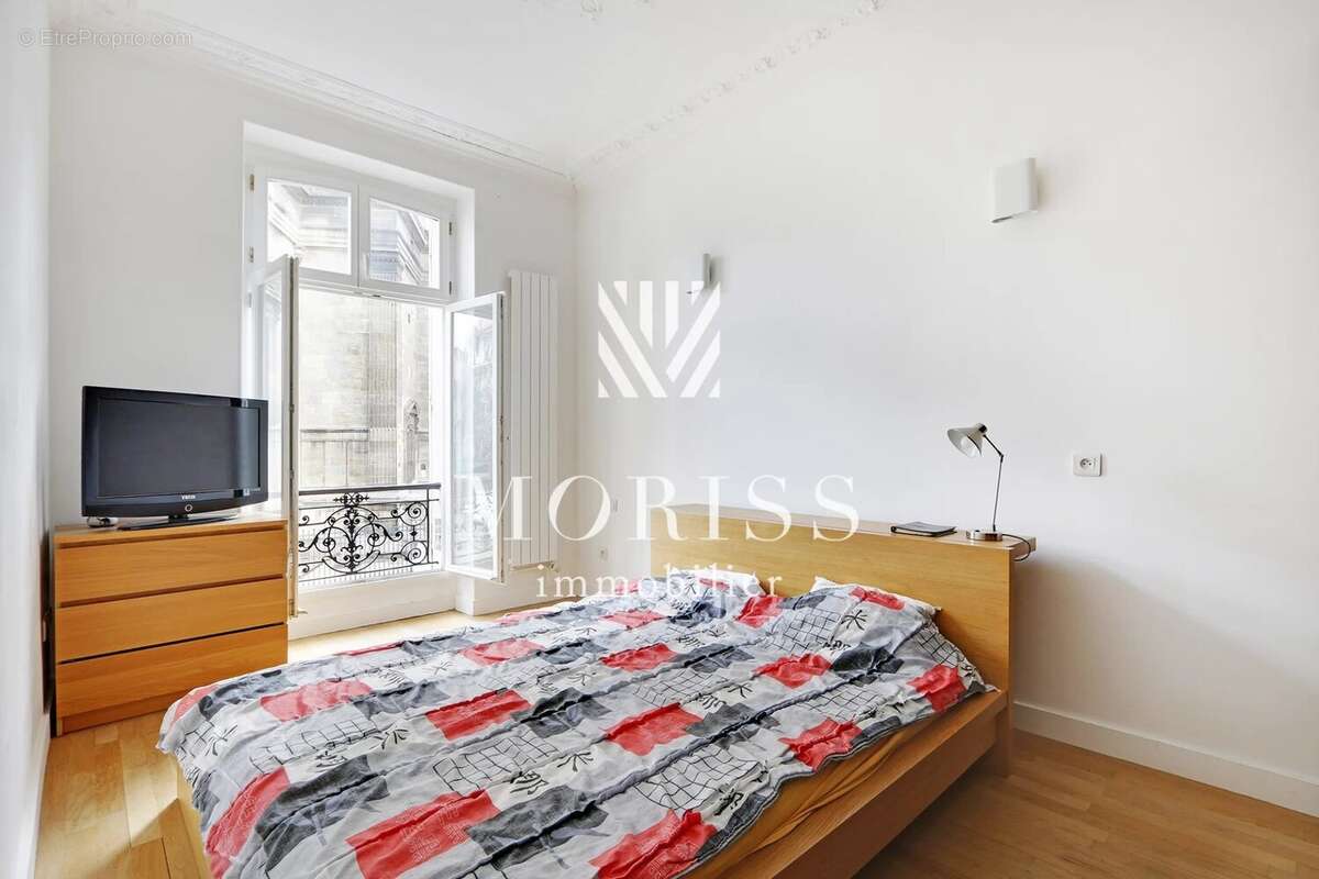 Appartement à PARIS-9E