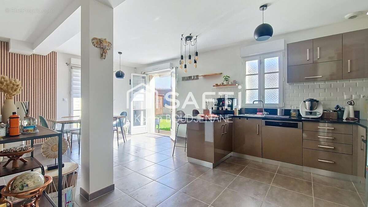 Photo 2 - Maison à VIARMES