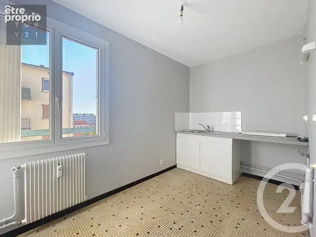 Appartement 4 pièces 81 m² à vendre à Troyes (10000) - photo 5