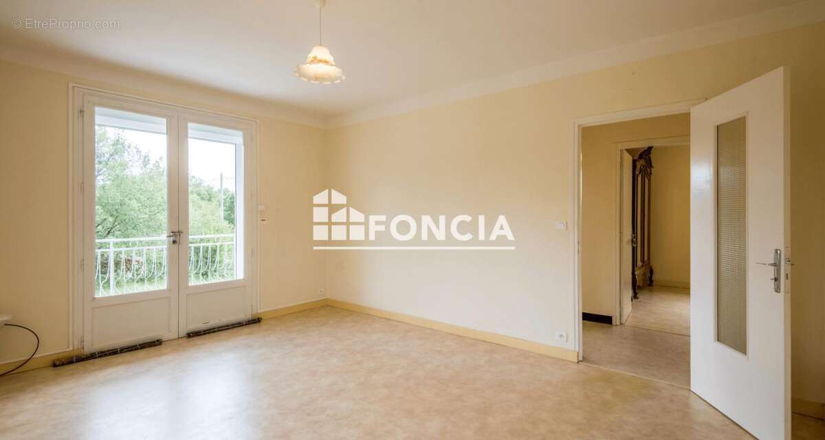 Maison à VILLEFRANCHE-DE-ROUERGUE