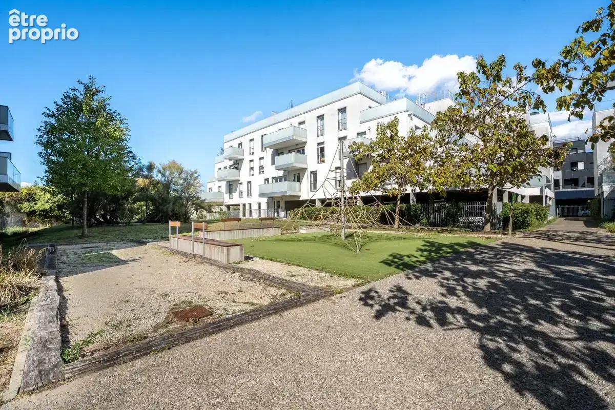 Appartement 4 pièces de 80 m² à Cenon - photo 12