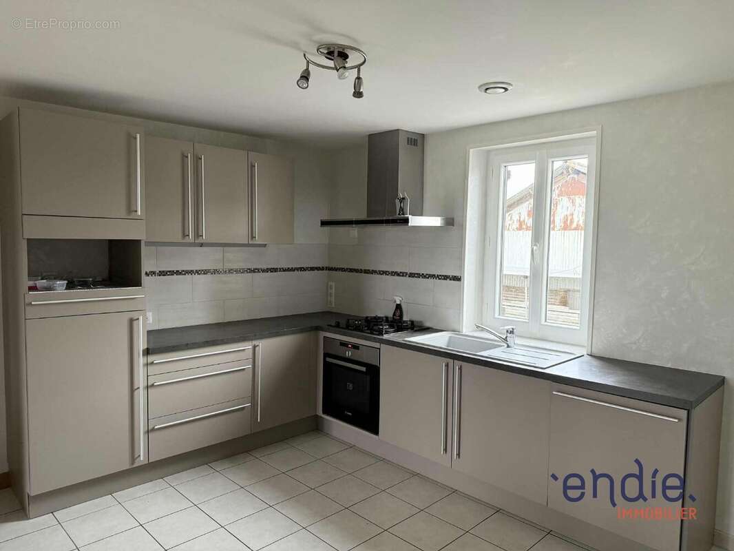 Maison à SALIGNY-SUR-ROUDON