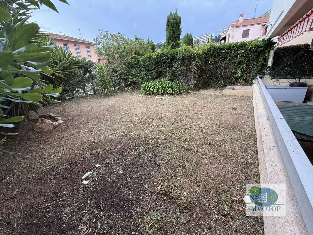 Appartement à ROQUEBRUNE-CAP-MARTIN