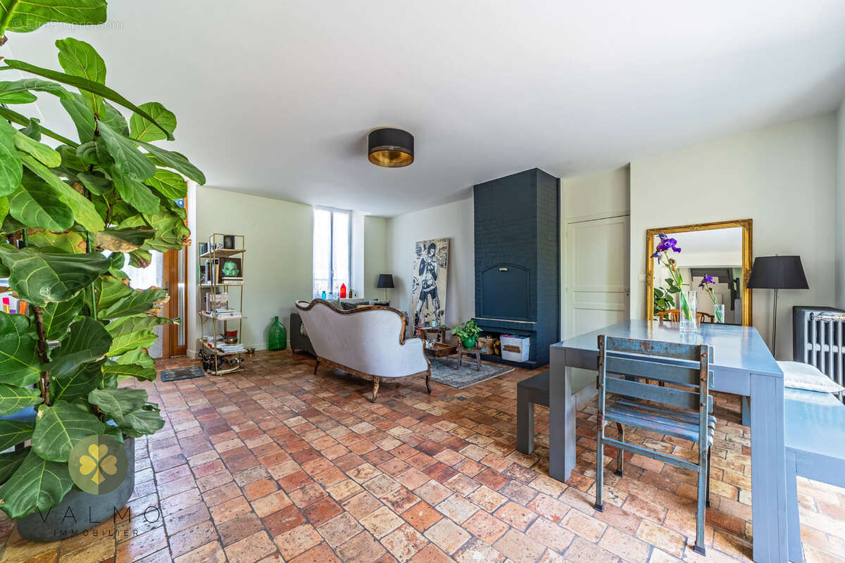 Maison à THOIRY