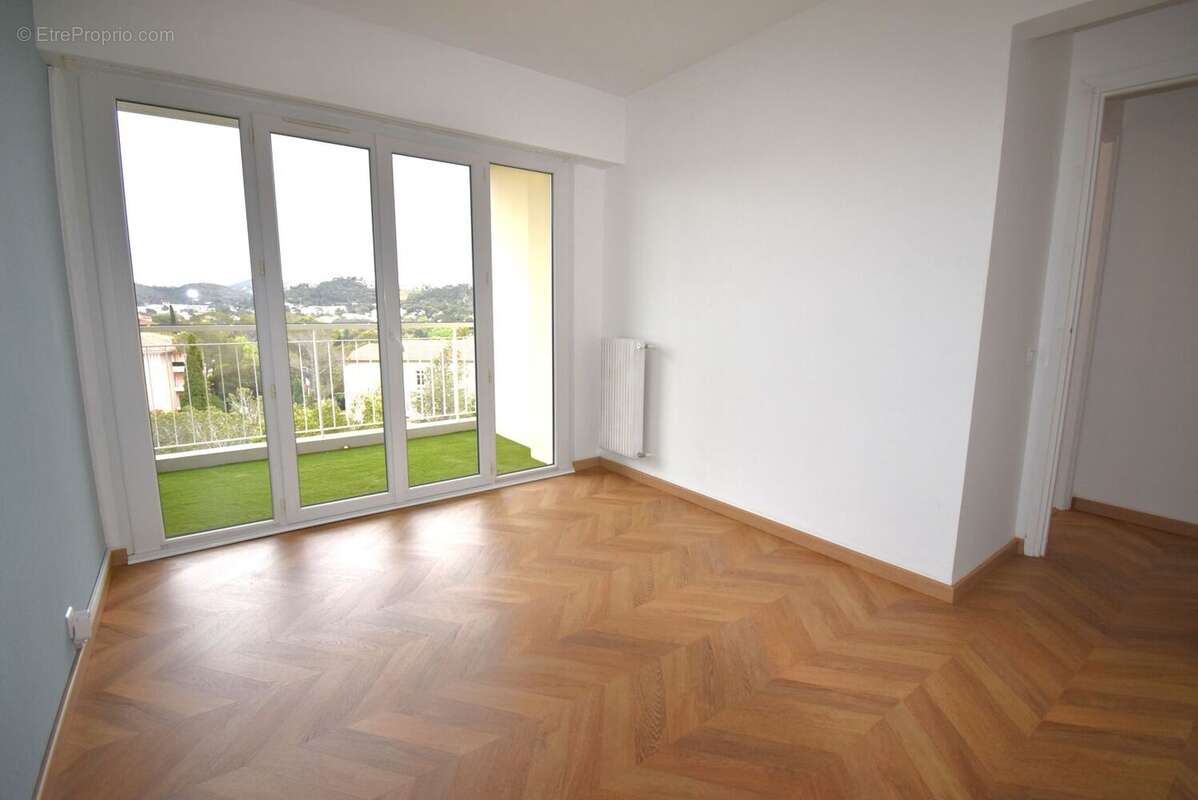 Appartement à SAINT-RAPHAEL