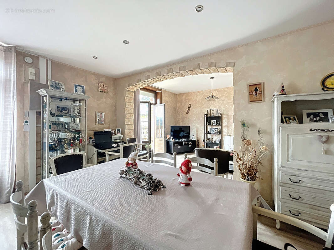 Appartement à LA TALAUDIERE