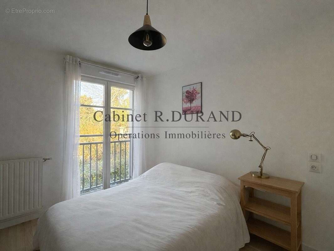 Appartement à LA GARENNE-COLOMBES