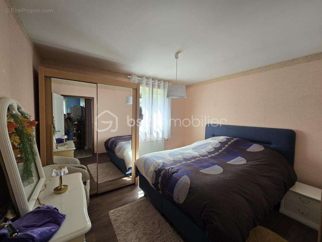 Maison à NOYAL-CHATILLON-SUR-SEICHE