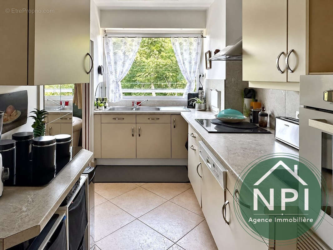 Appartement 129 m² à Vaux-Le-Penil  - photo 5