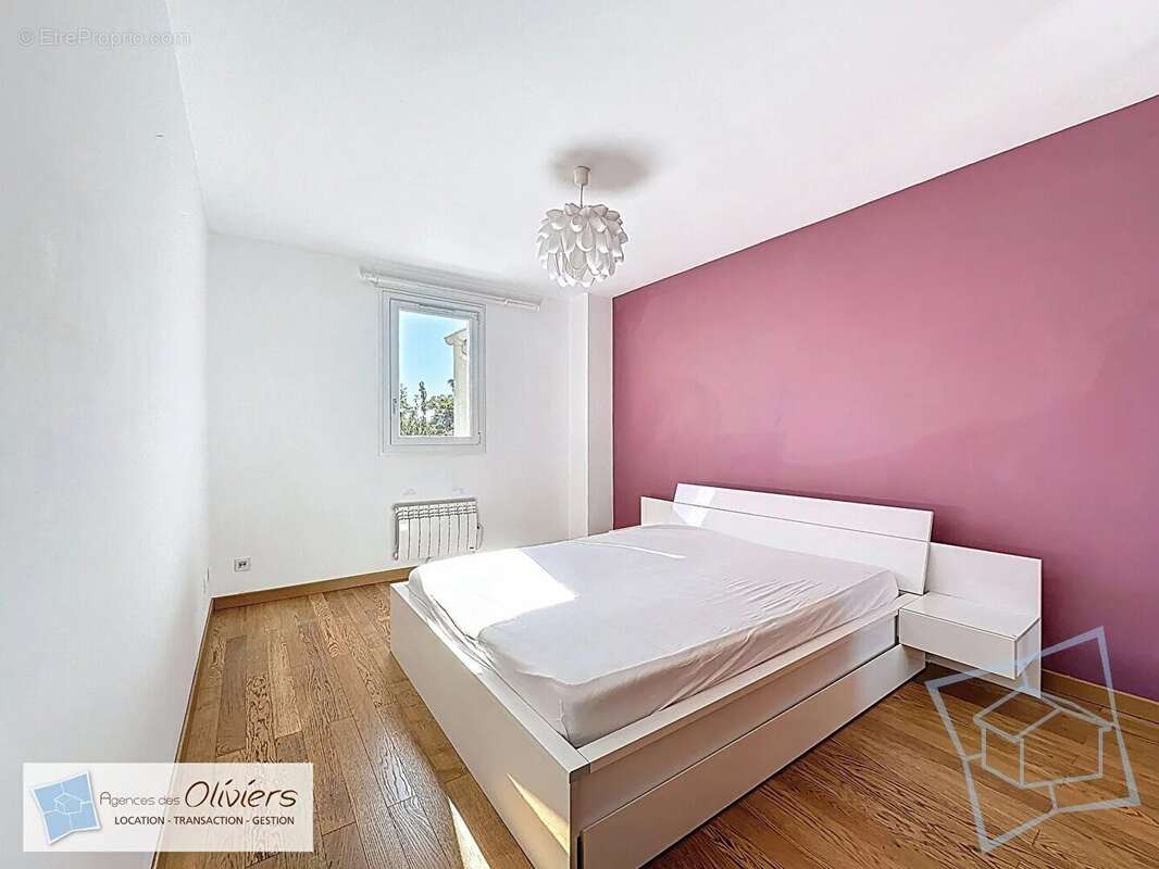 Appartement à VOISINS-LE-BRETONNEUX