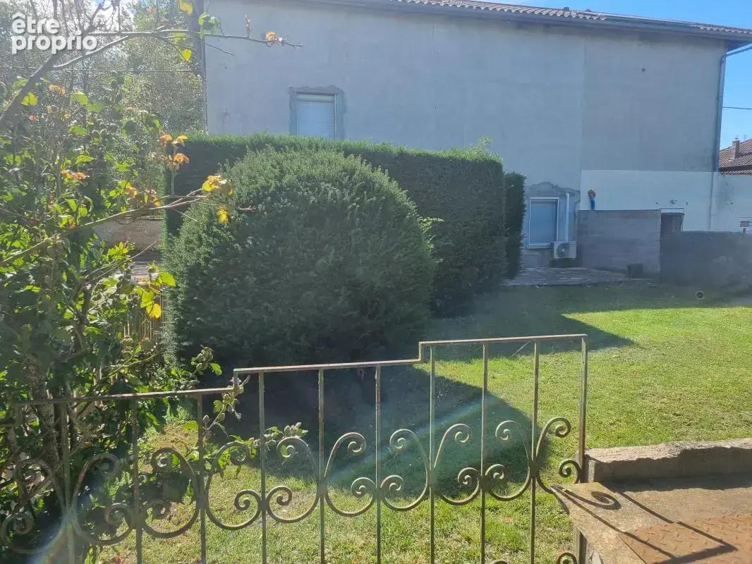 Maison mitoyenne à Chatonnay – À rénover ou clé en main selon votre projet - photo 2
