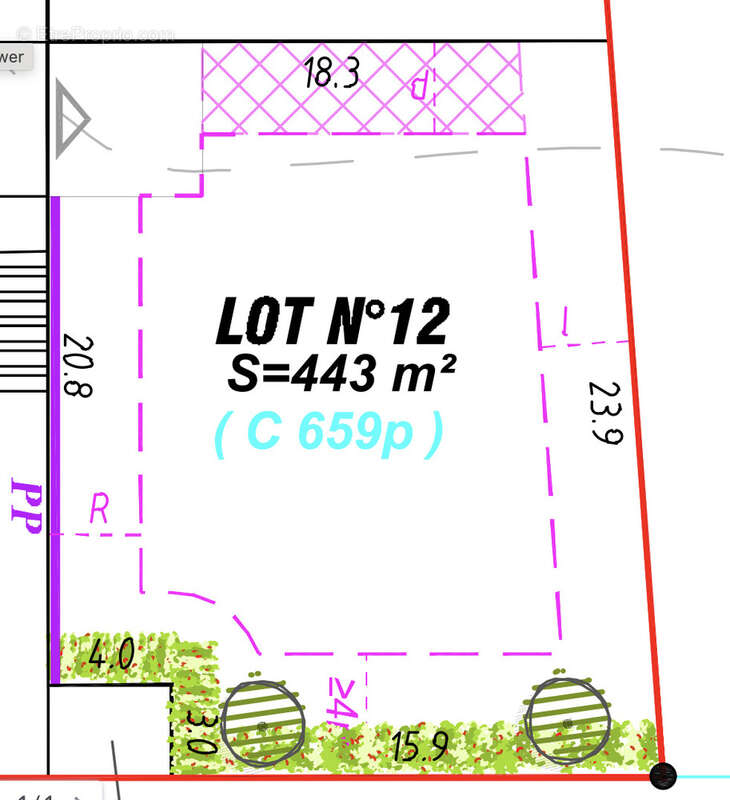 Terrain à LES MATHES
