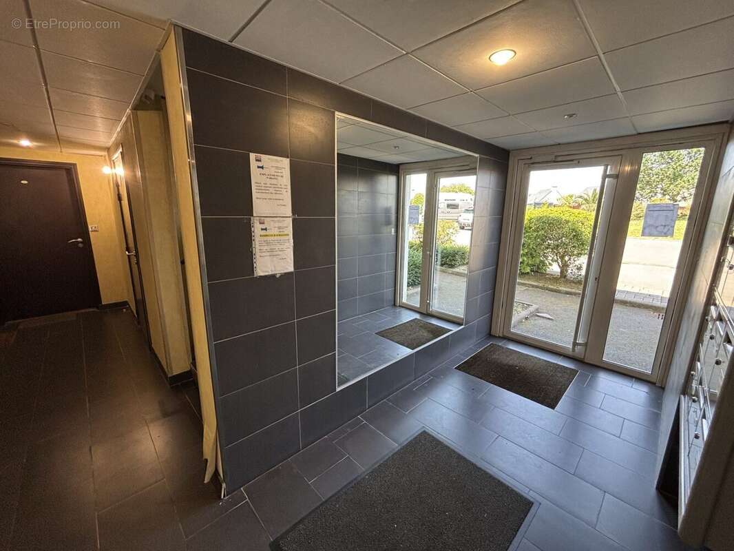 Appartement 39 m² à Lesneven  - photo 4