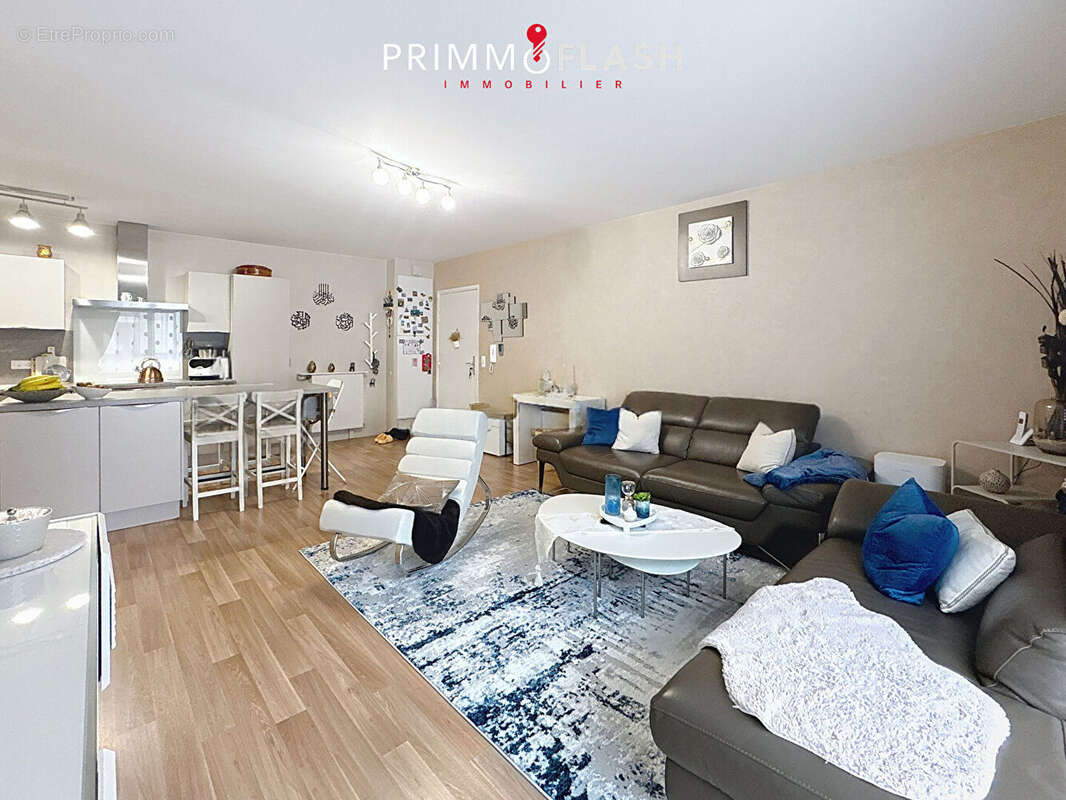 Appartement à AUBERVILLIERS