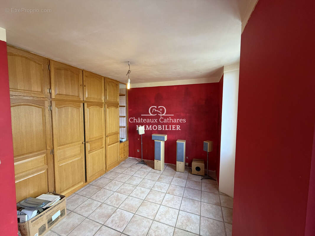 Maison à DUILHAC-SOUS-PEYREPERTUSE