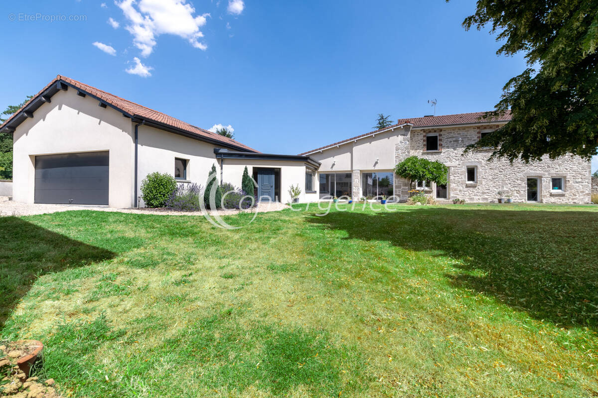 Maison à LA GENEYTOUSE