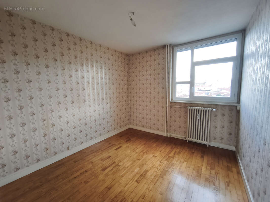 Firminy, 3P+C, parking. - photo 8