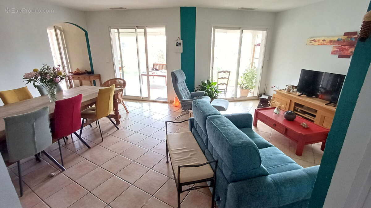 Maison à GINESTAS