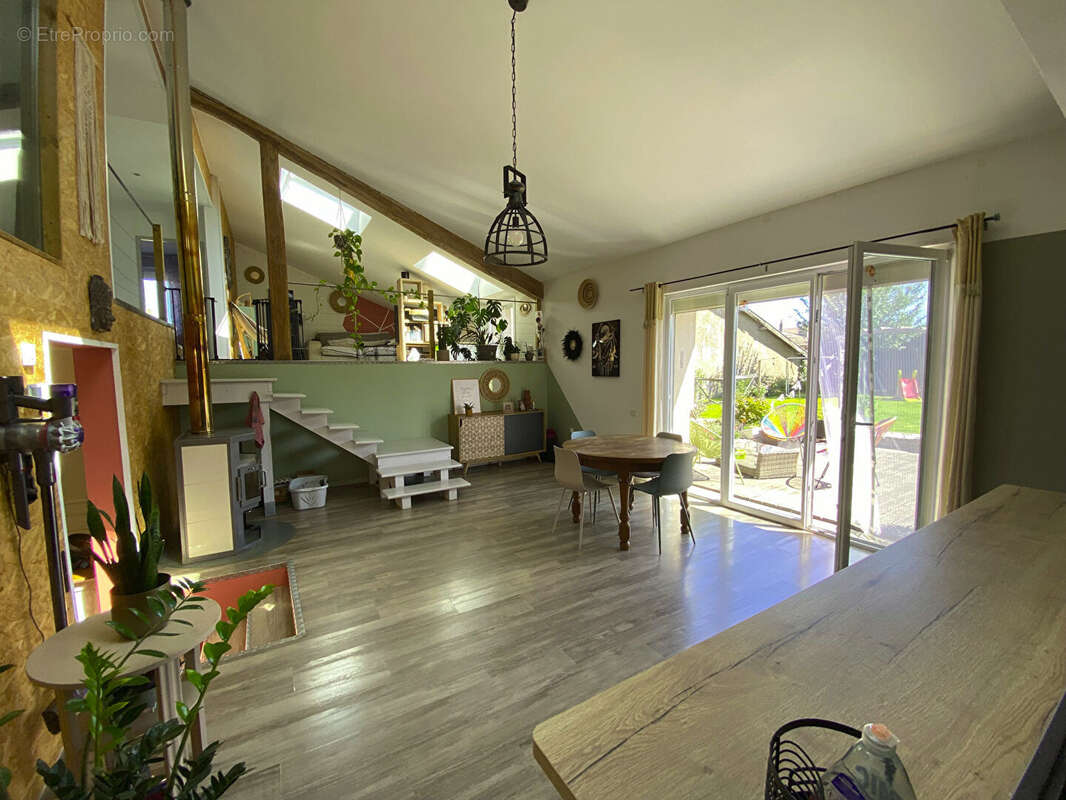 Maison à COMMERCY