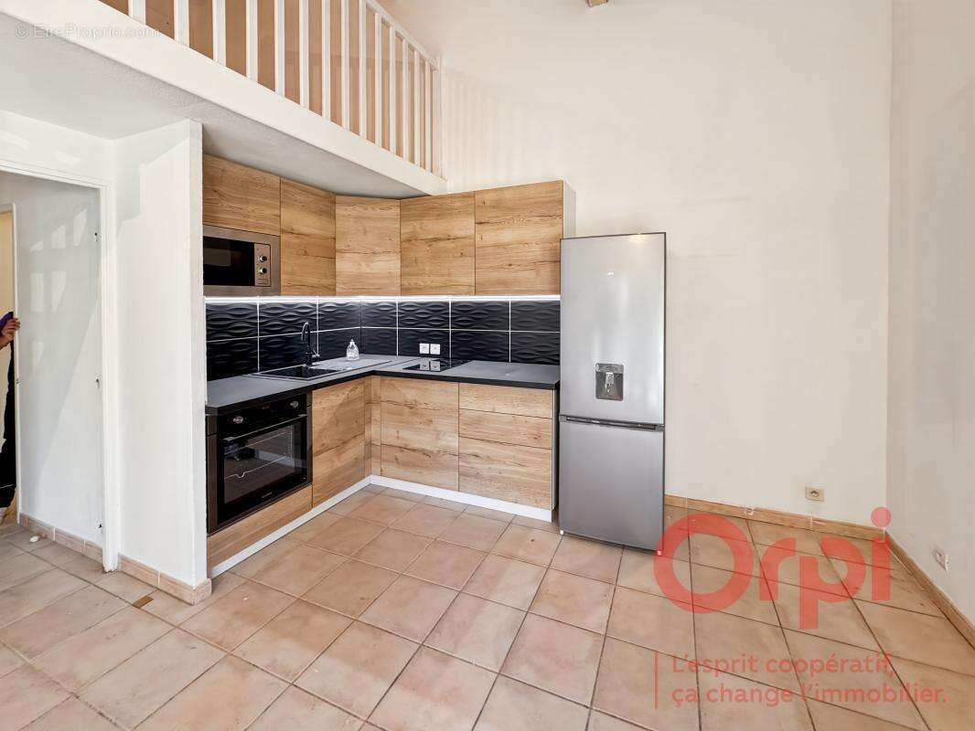 Maison à ROQUEBRUNE-SUR-ARGENS