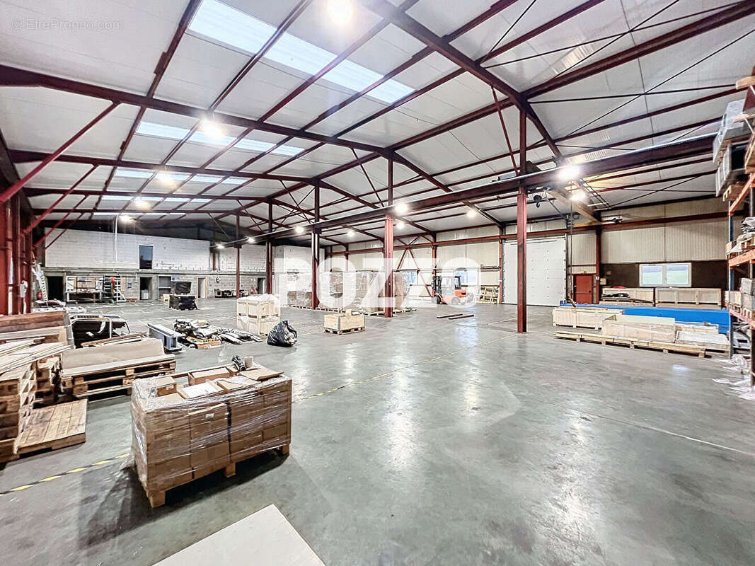 Commerce à SAINT-SEVER-CALVADOS