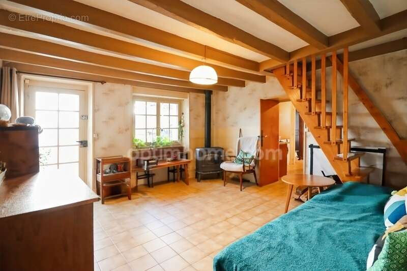 Maison à MAGNAC-LAVAL