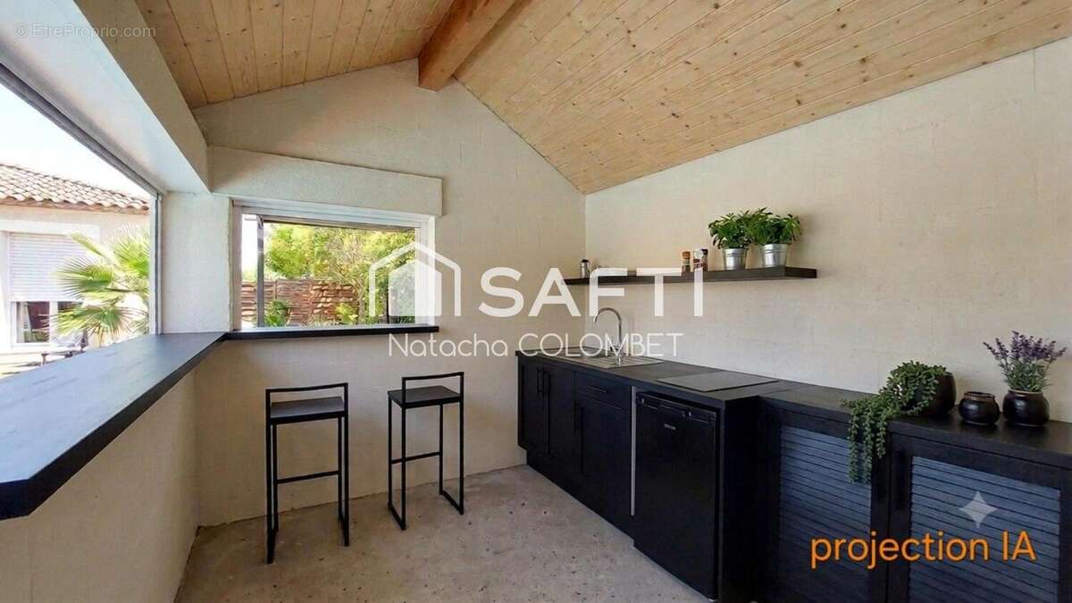 Maison 99 m² à Saint-Clement  - photo 6