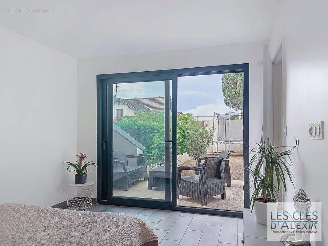 Maison à CHASSE-SUR-RHONE