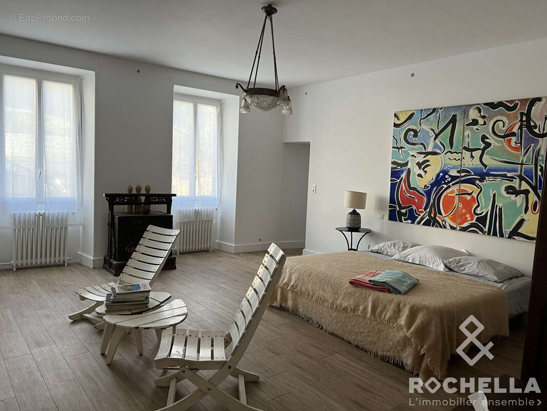 Maison à SAINT-DIZANT-DU-GUA