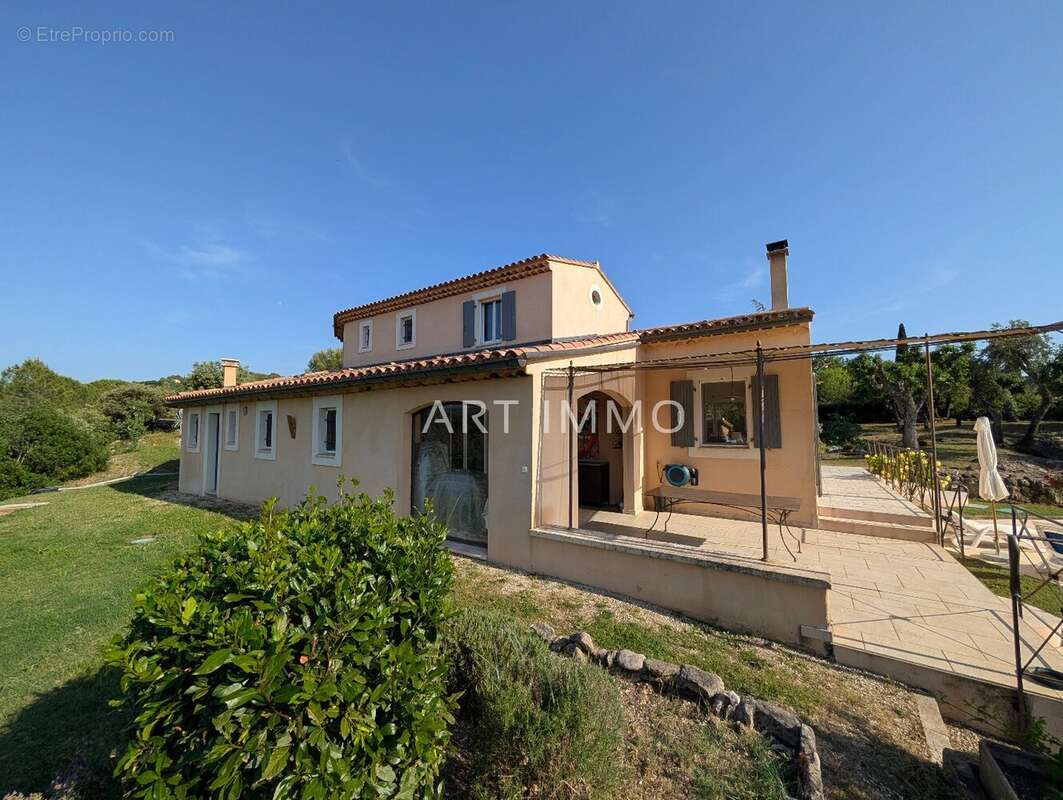 Propriete avec piscine et vues panoramiques - photo 17
