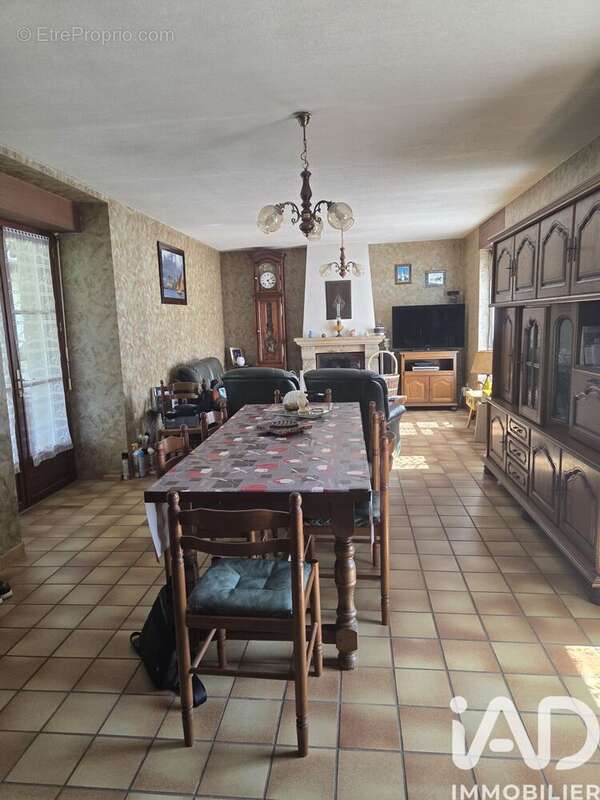 Maison 169 m² à Languedias  - photo 2