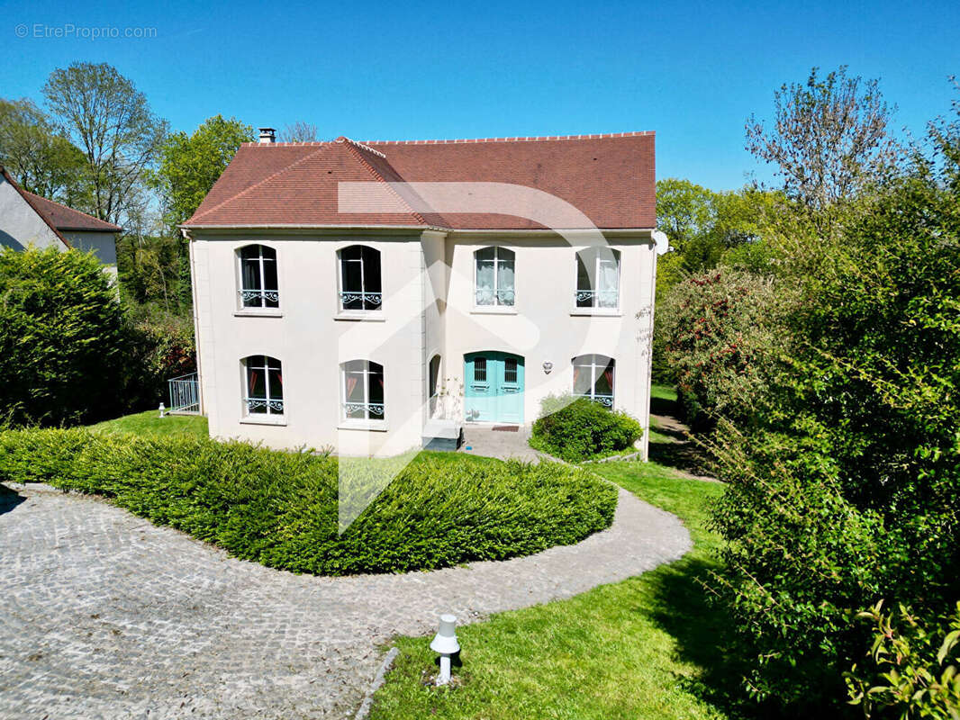 Maison à HARDRICOURT
