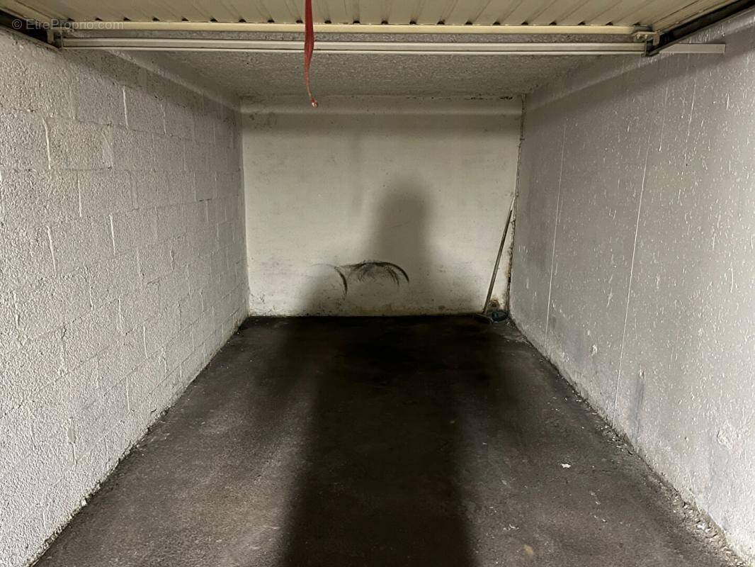 Parking à VILLEURBANNE