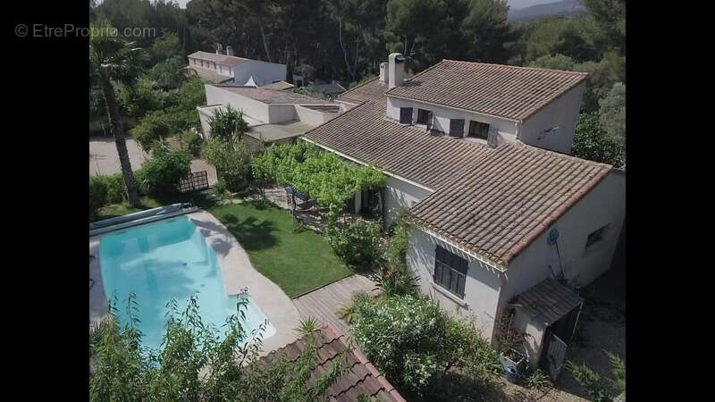 Maison à vendre 7 pièces SANARY SUR MER (83) - photo 10